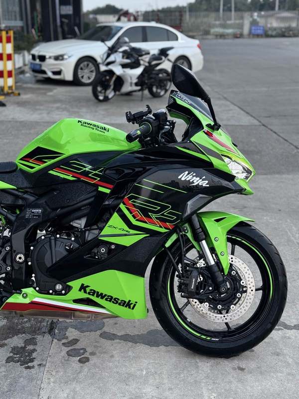 二手川崎ZX-4R