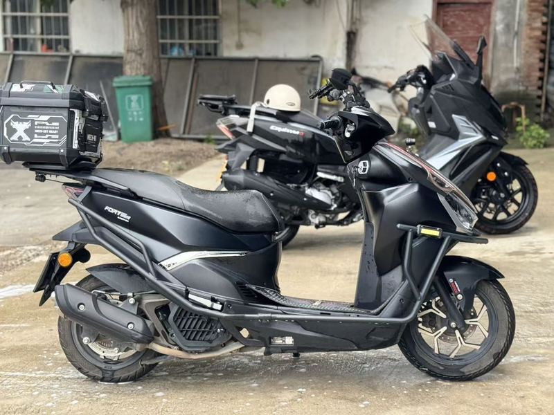 二手QJMOTOR鸿150RS