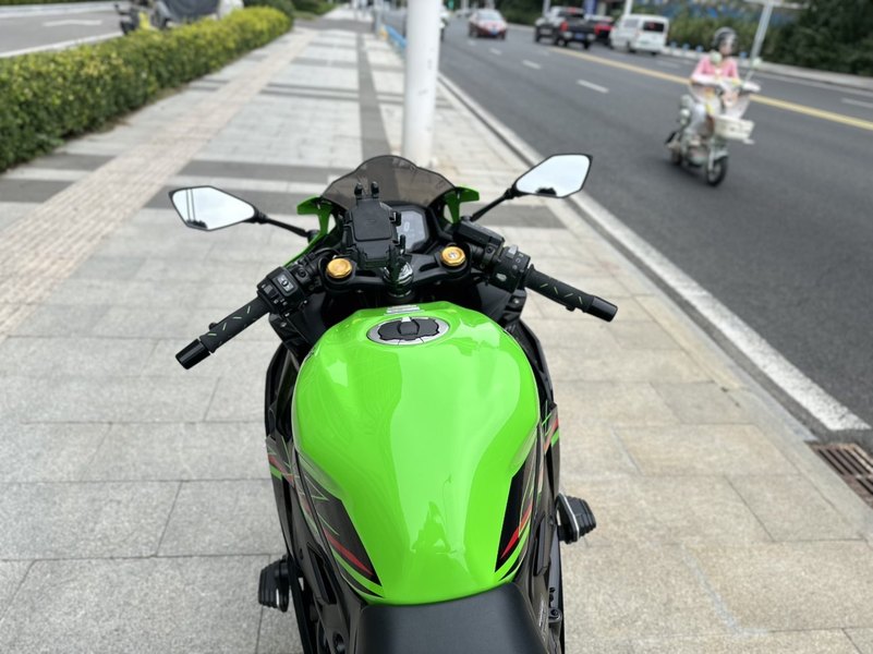 二手川崎ZX-4R