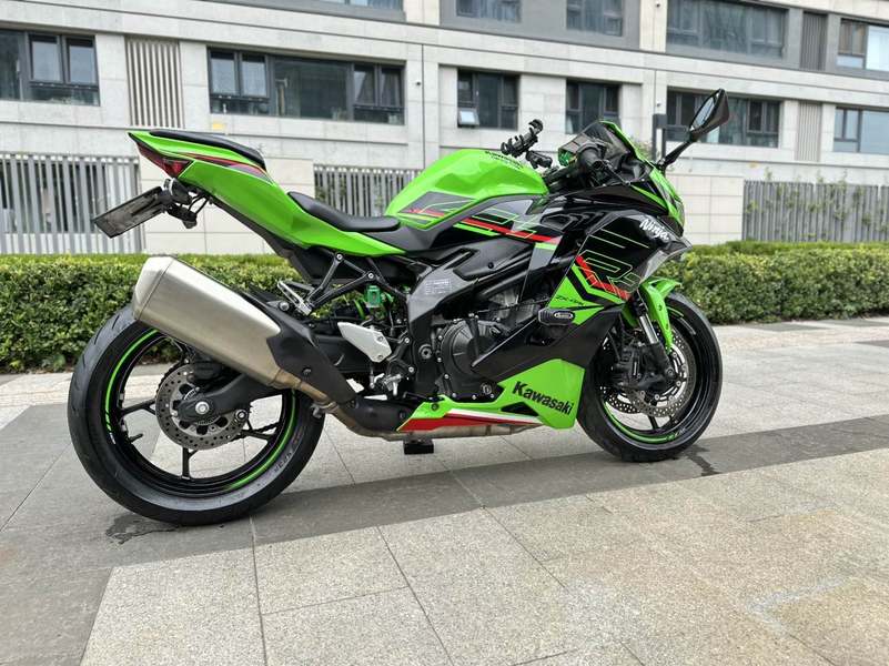 二手川崎ZX-4R