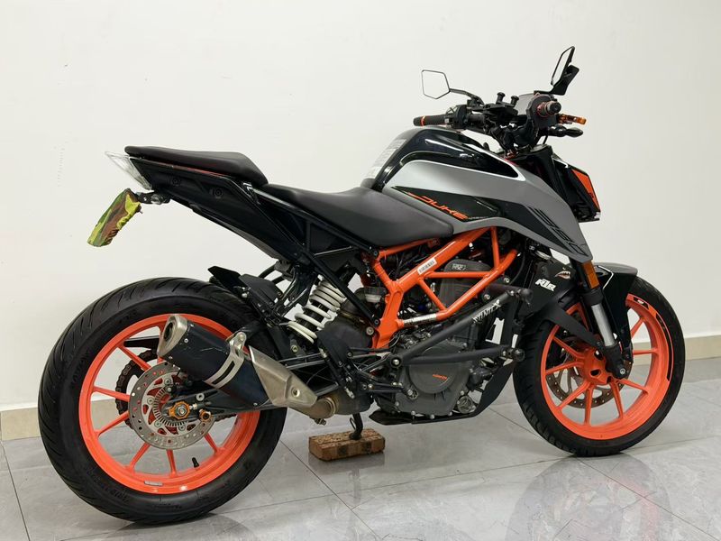 二手KTMR2R390 Duke