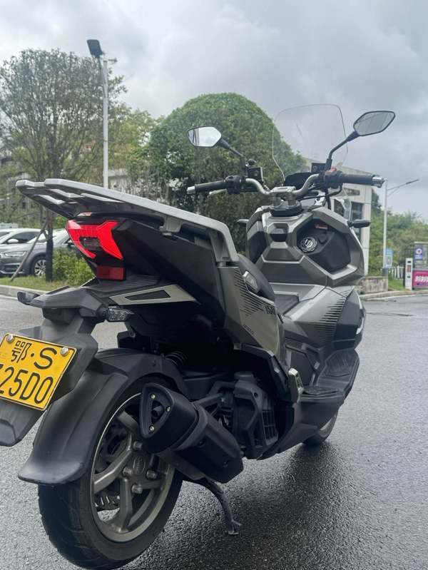 二手三阳哈士奇 Husky ADV150