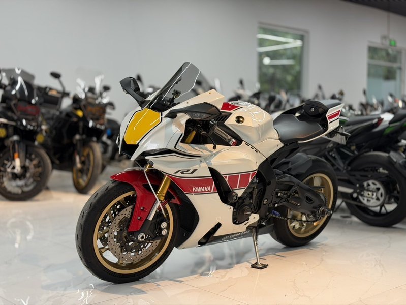 二手雅马哈YZF-R1