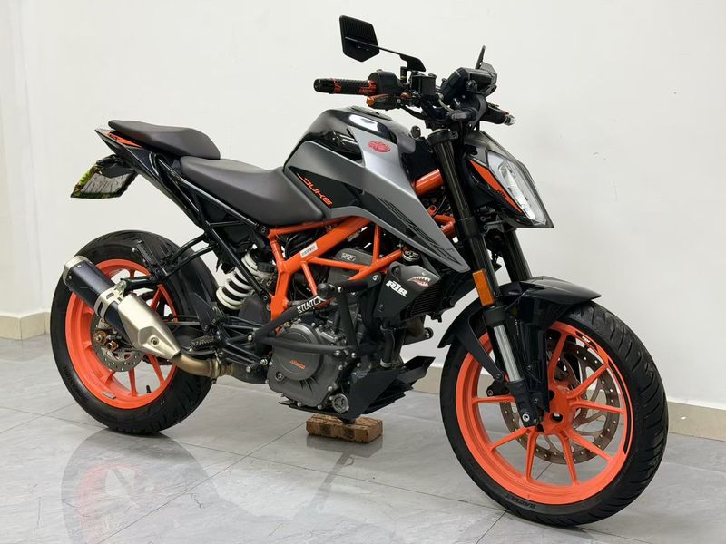 二手KTMR2R390 Duke
