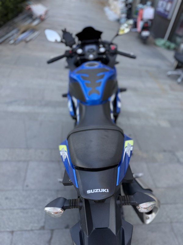 二手豪爵铃木GSX250R