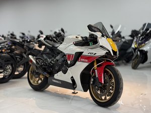 二手雅马哈YZF-R1