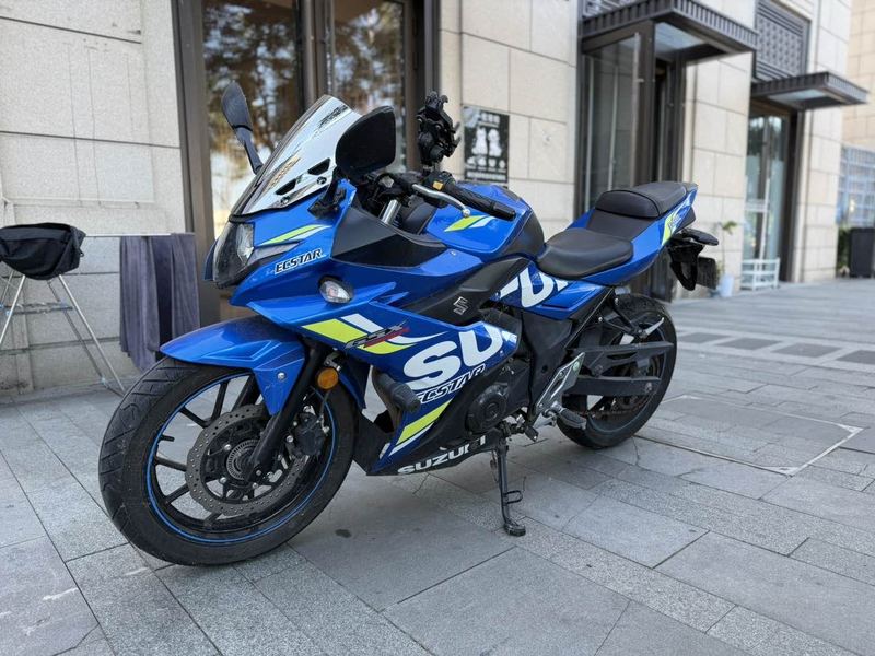 二手豪爵铃木GSX250R
