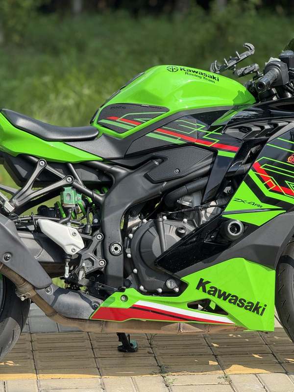 二手川崎ZX-4R