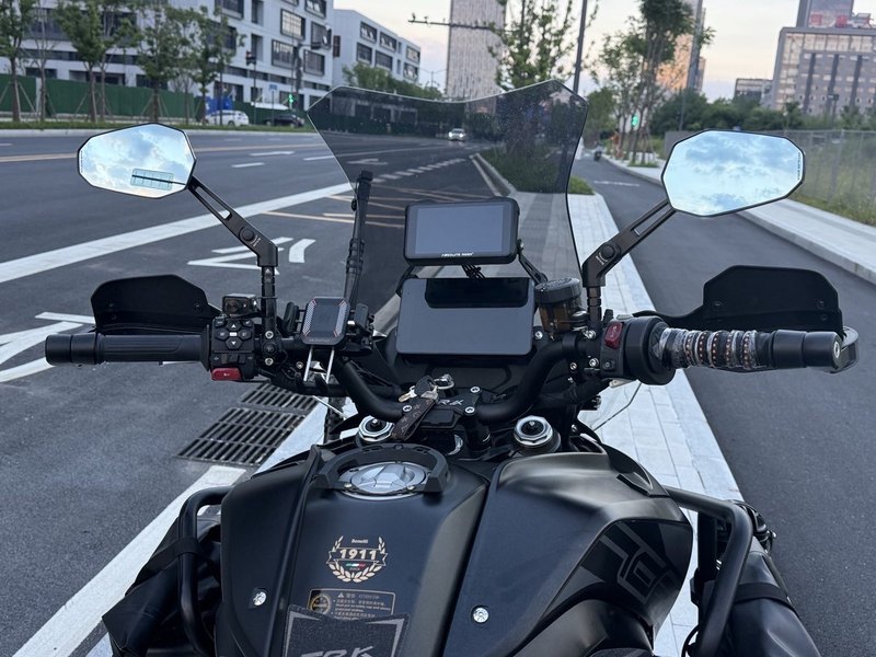 二手贝纳利TRK702