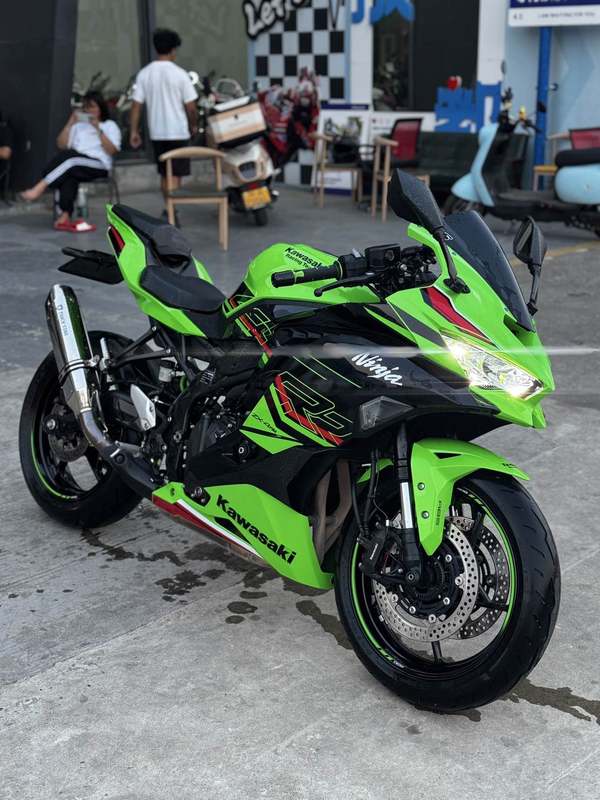 二手川崎ZX-4R