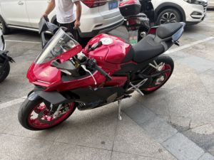 二手张雪机车500RR
