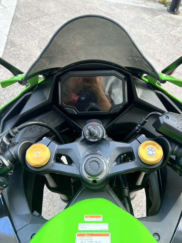 二手川崎ZX-4R