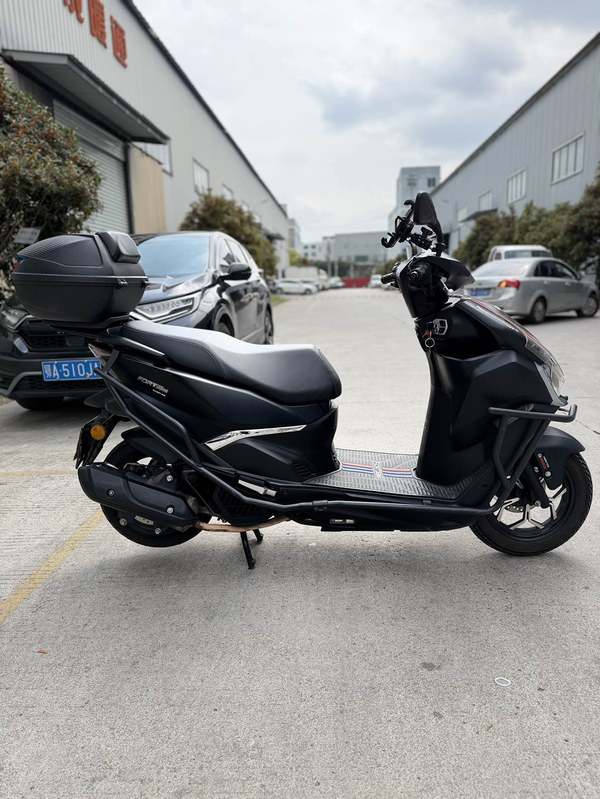 二手QJMOTOR鸿150RS