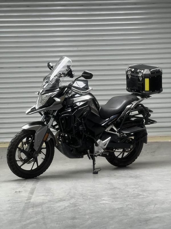 二手五羊本田猛鸷 CB190X