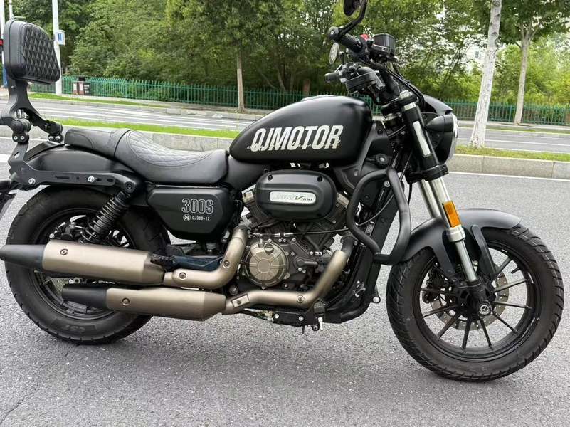二手QJMOTOR闪300