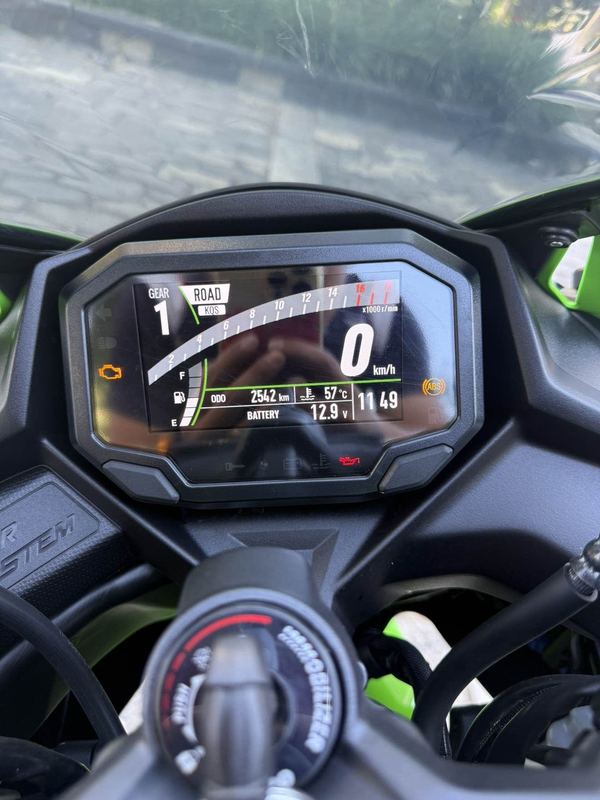 二手川崎ZX-4R