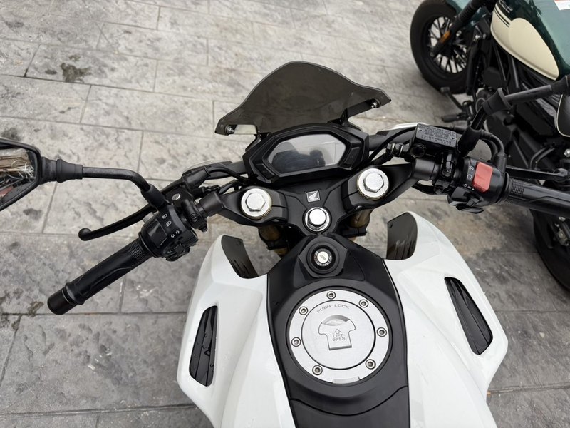 二手五羊本田CB190R 暴锋眼