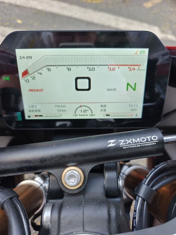 二手张雪机车820RR