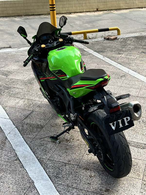 二手川崎ZX-4R