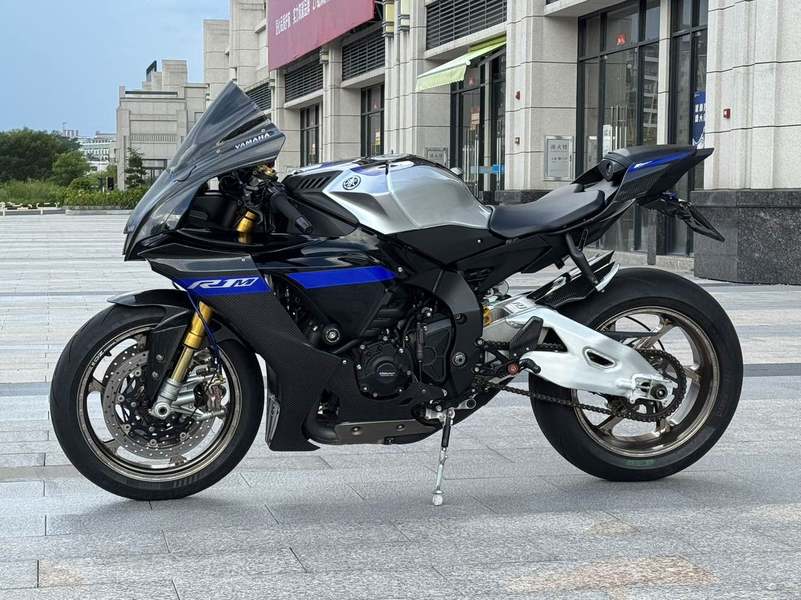 二手雅马哈YZF-R1