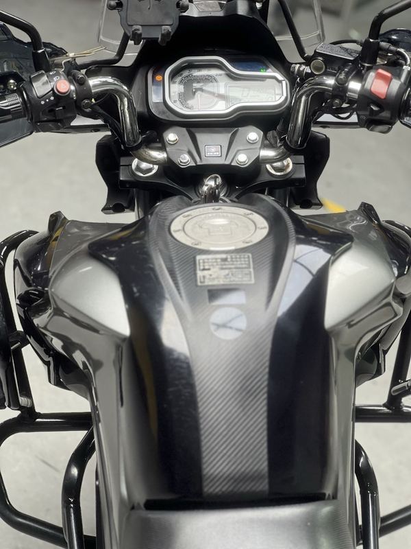 二手五羊本田猛鸷 CB190X