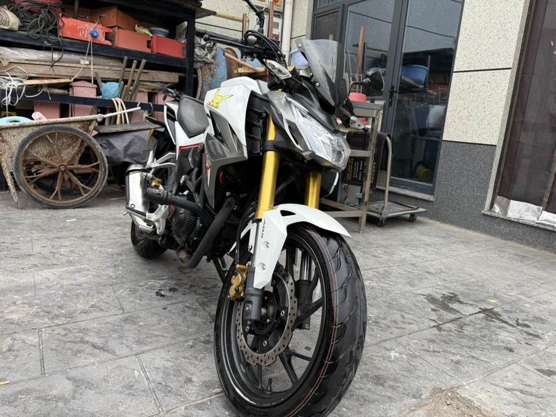 二手五羊本田CB190R 暴锋眼