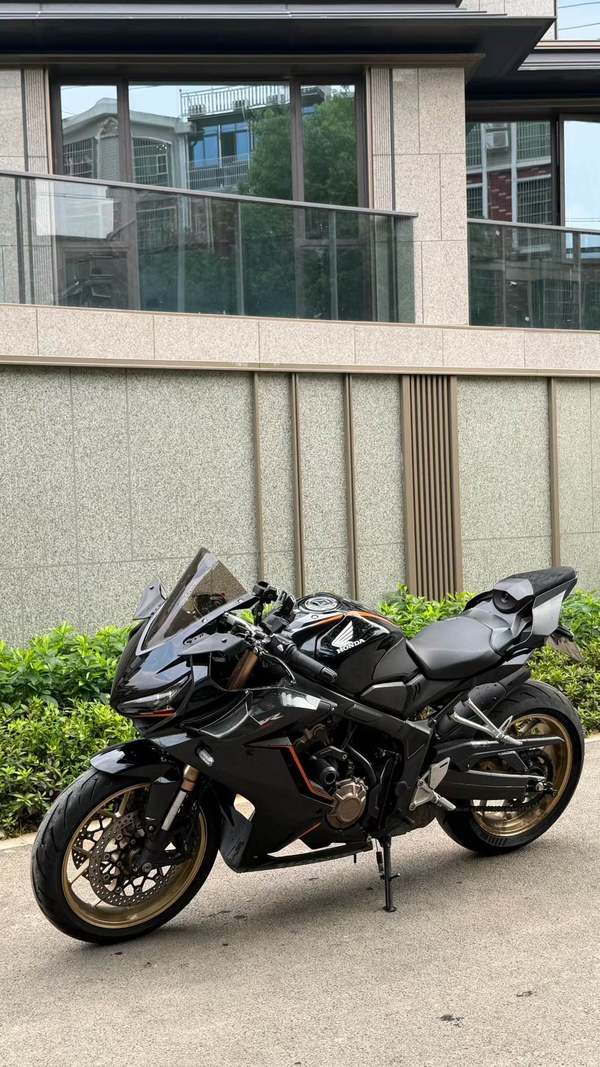 二手本田CBR650R