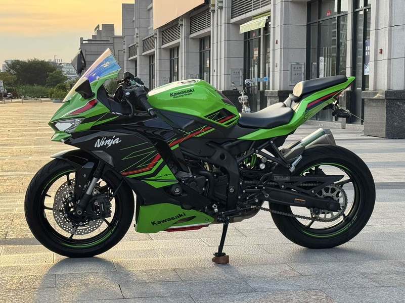 二手川崎ZX-4R