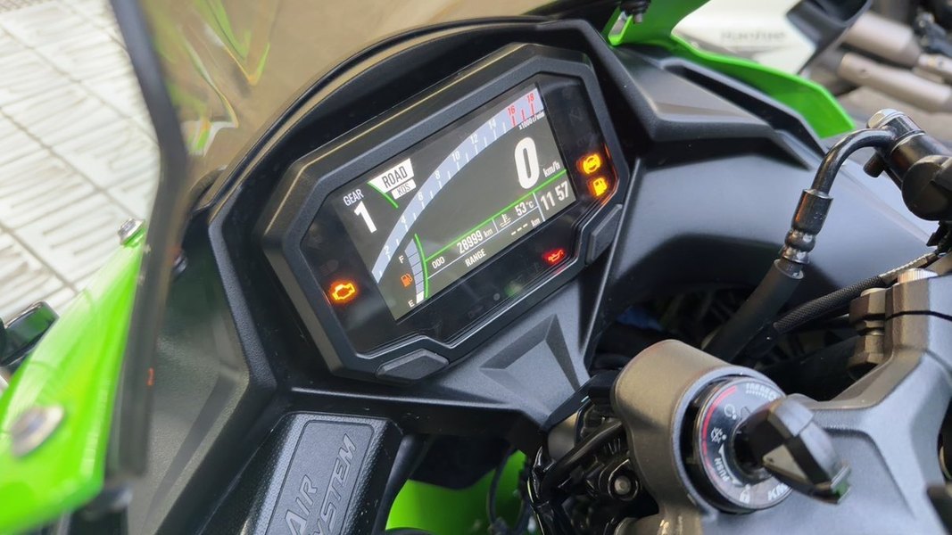 二手川崎ZX-4R