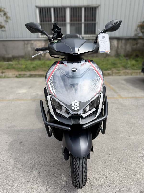 二手QJMOTOR鸿150RS