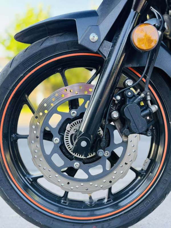 二手豪爵铃木DL250