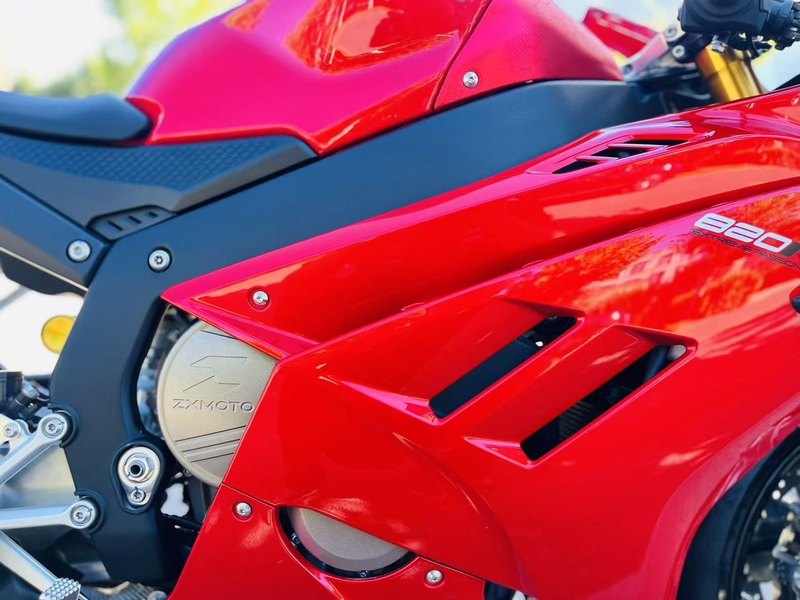 二手张雪机车820RR