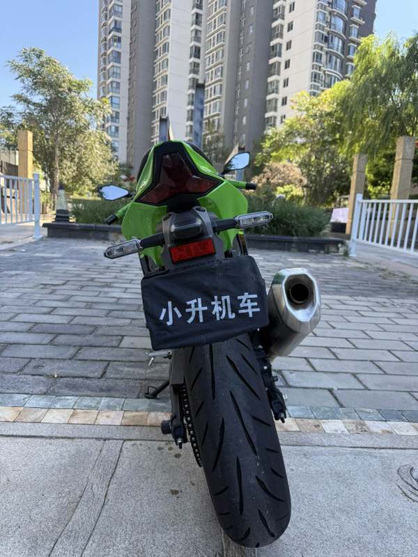 二手川崎ZX-4R