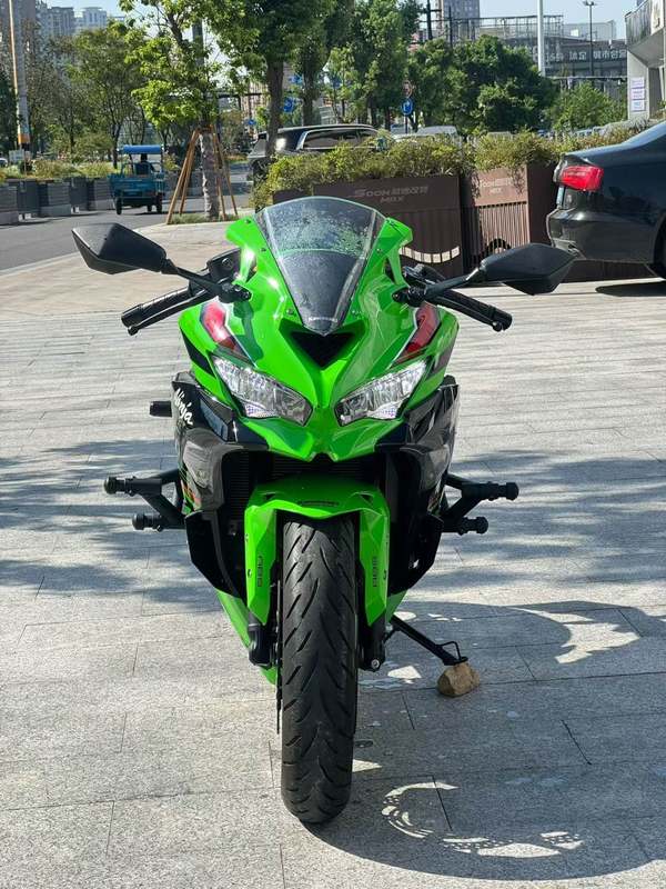 二手川崎ZX-4R