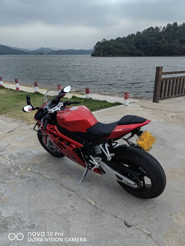 二手张雪机车820RR