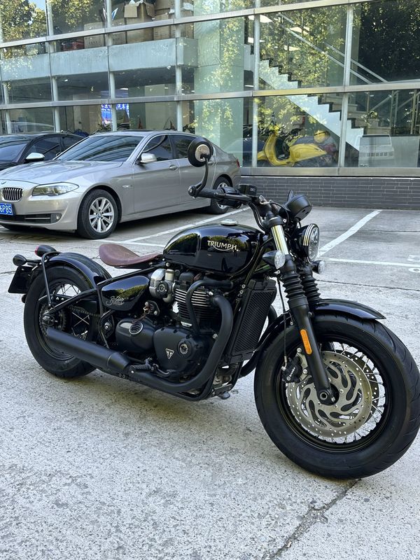 二手凯旋Bonneville Bobber