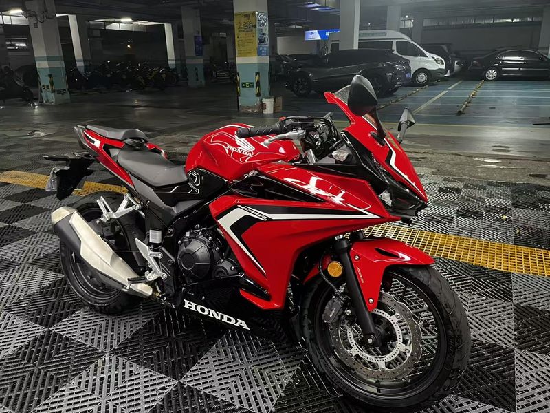 二手本田CBR400R