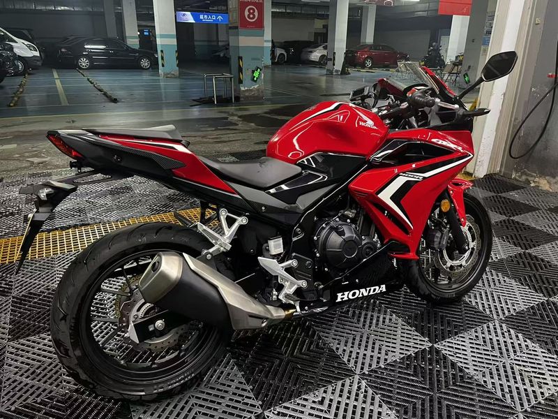 二手本田CBR400R
