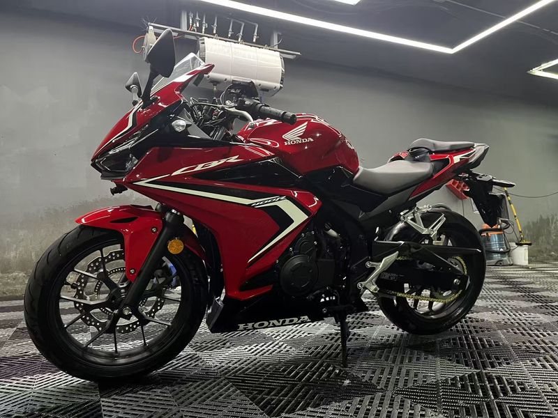 二手本田CBR400R