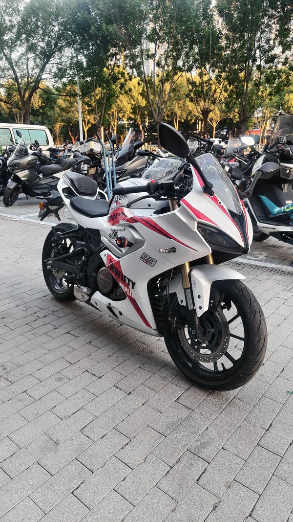 二手QJMOTOR赛250