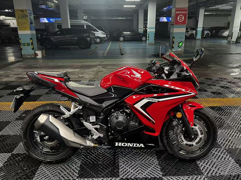 二手本田CBR400R