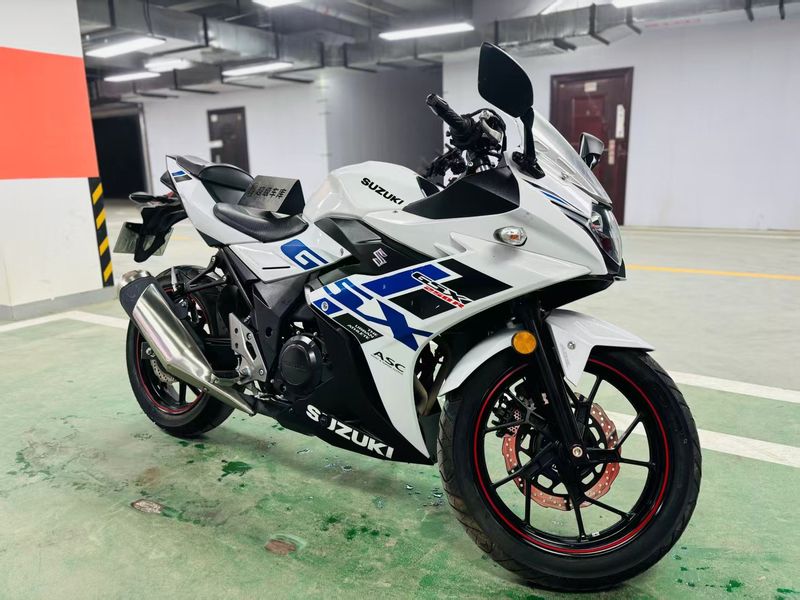 二手豪爵铃木GSX250R