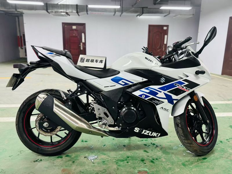二手豪爵铃木GSX250R