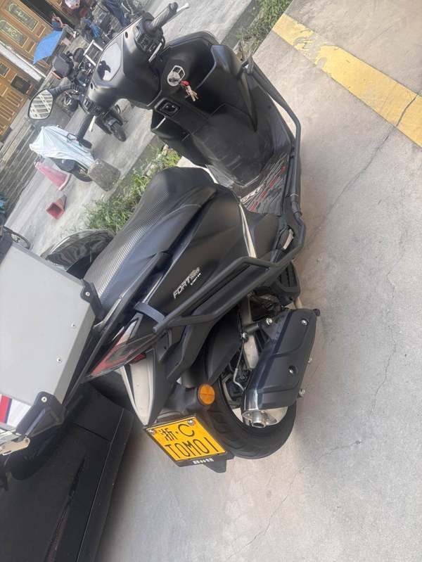 二手QJMOTOR鸿150RS