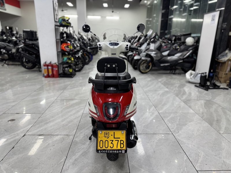 二手新大洲本田NS125LA