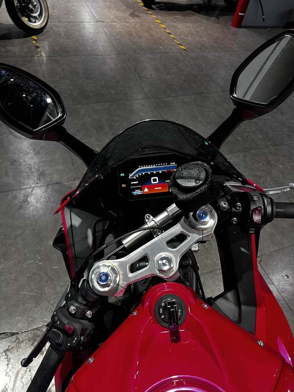 二手张雪机车500RR