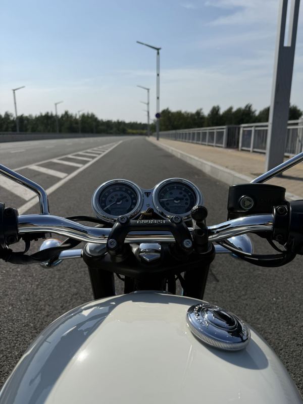 二手凯旋Bonneville T120