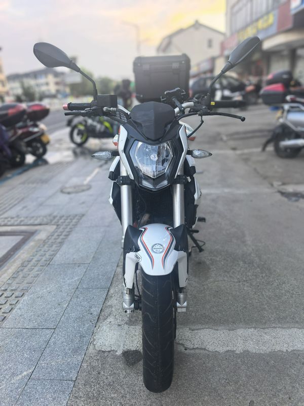 二手贝纳利红宝龙 TNT150i