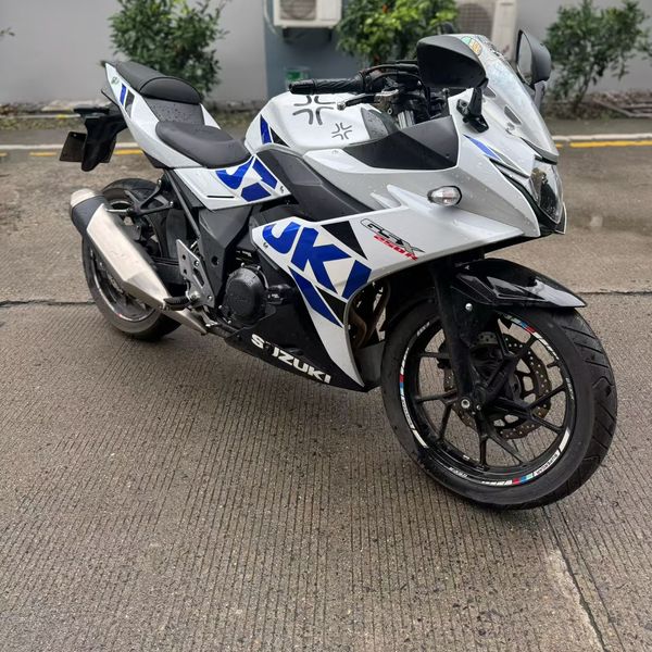 二手豪爵铃木GSX250R