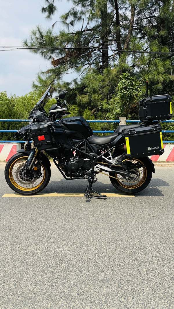 二手贝纳利TRK552
